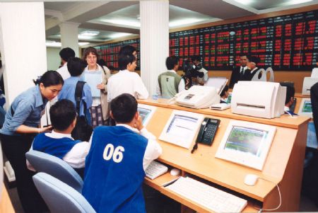 Để thị trường chứng khoán phát triển bền vững